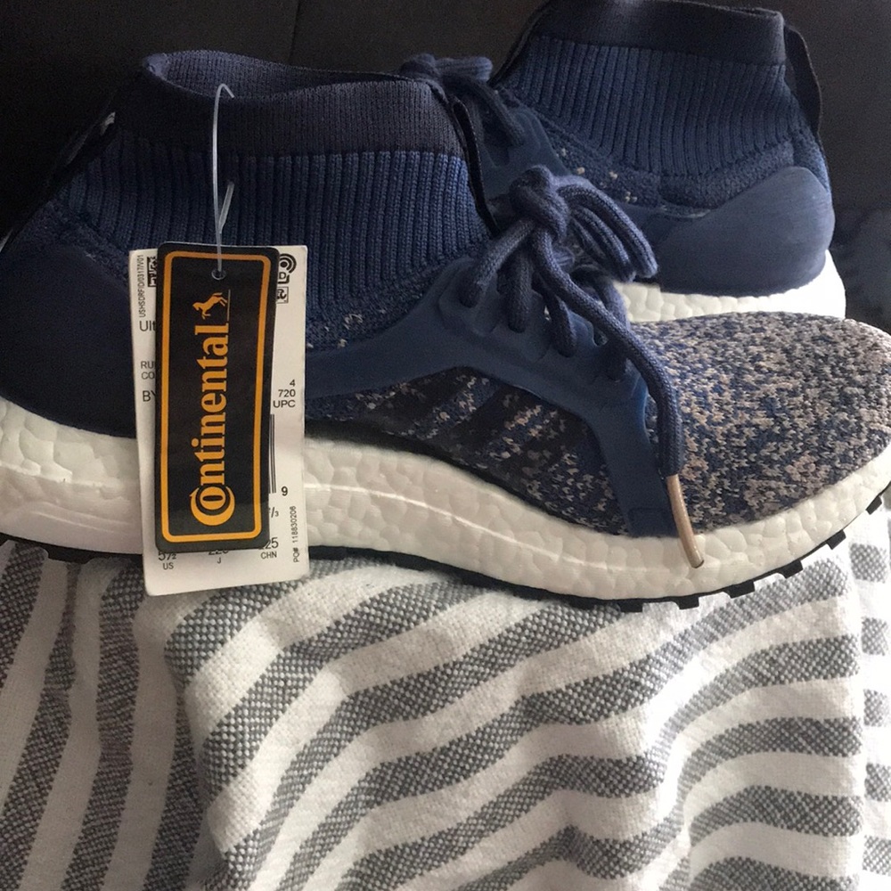 NWT WOMENS ADIDAS UltraBOOST X All Te